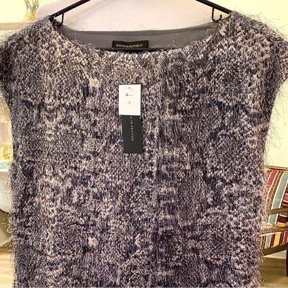 BANANA REPUBLIC ABSTRACT SNAKE SKIN PRINT FRINGE EYELASH BLACK & GRAY TOP S NWT - Picture 7 of 16
